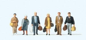 Preiser 10413 Walking Passengers (Pk6) Exclusive Figure Set HO/OO Gauge