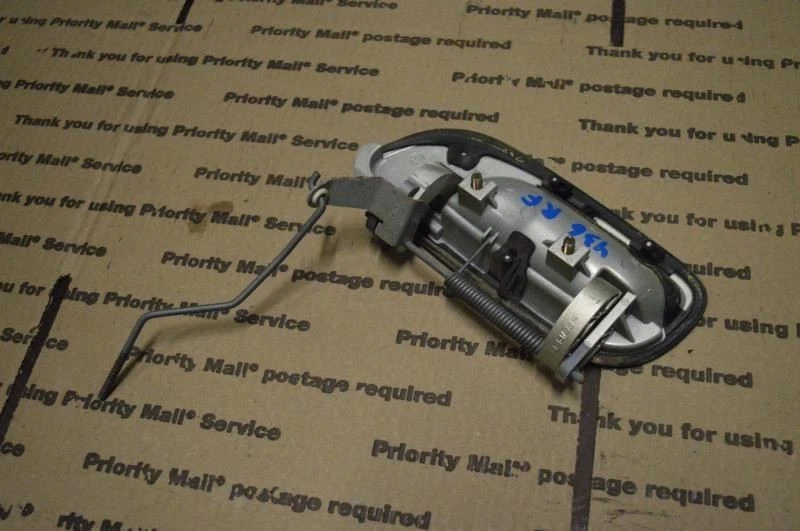 Volvo XC70 2007 manija de puerta delantera del lado derecho del pasajero verde Foto 2 de 4