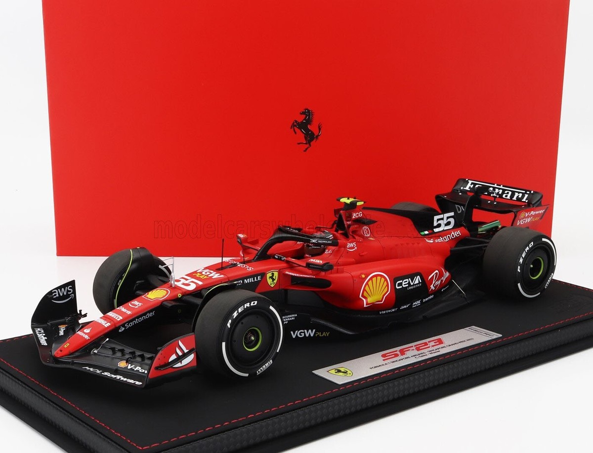1/18 Ferrari SF-23 Singapore GP サインツ Scuderia Ferrari SF-23 Carlos Sainz Winner Singapore GP 1:18