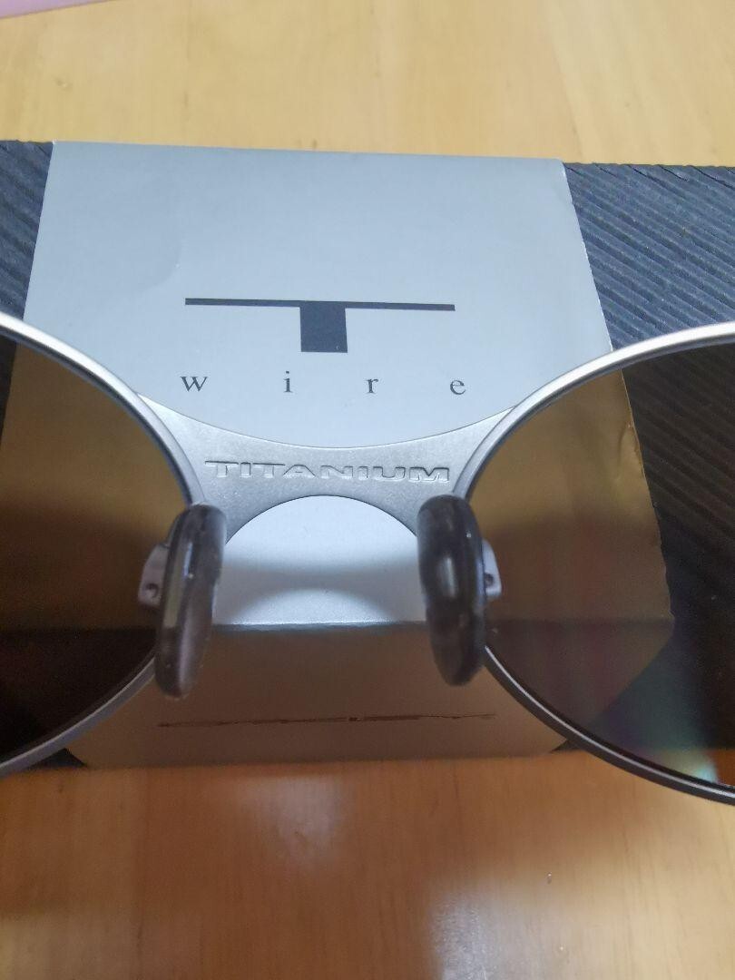 OAKLEY T-wire サングラス 希少モデル チタンフレーム 美品 Oakley T-wire Titanium Silver Sunglasses with Box | eBay