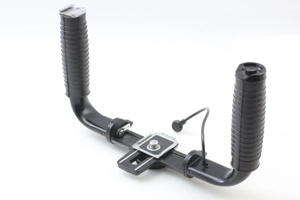 "NEAR MINT " Hasselblad 46132 Double Dual Handgrip 500 el EL/M Flash Bracket - Image 4 of 4