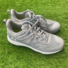Under Armour GLYDE MT TPU Softball Cleats Gray 3024329-104 Women’s Size 8.5 New