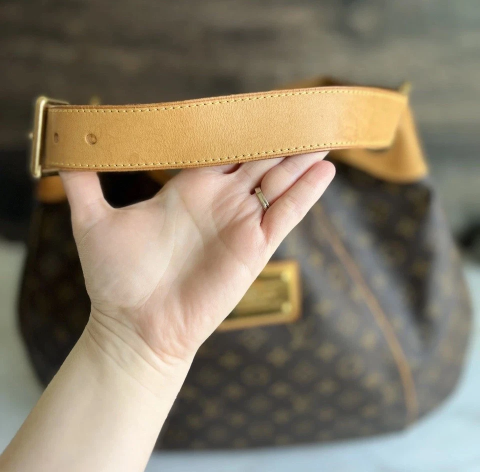 Authentic Louis Vuitton Galliera GM Monogram Canvas Shoulder Handbag USA SELLER - Image 4 of 4