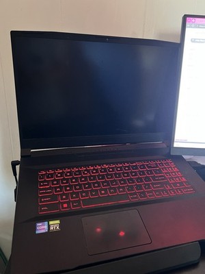 MSI Katana Core i7-11800H, NVIDIA GeForce RTX 3050 Gaming Laptop