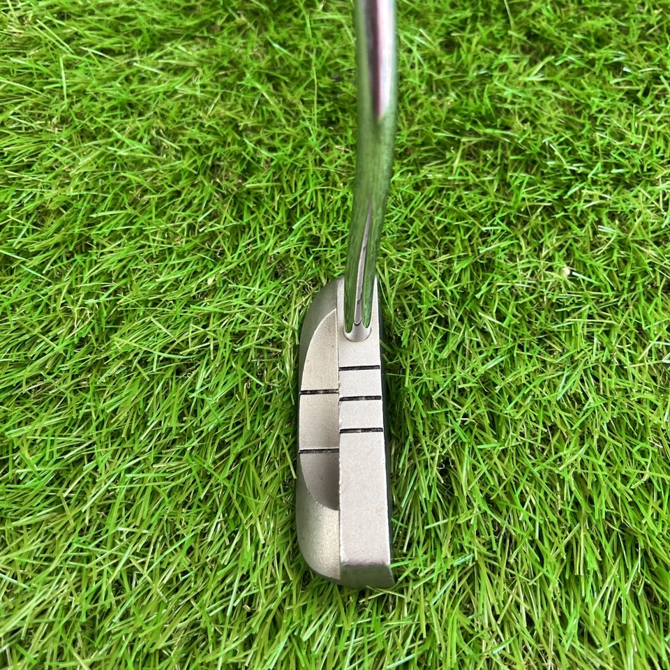 Odyssey Rossie Blade Putter RH Face Balanced 36" - Image 4 of 4