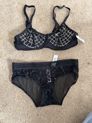 Womens Adore Me Matching Bra & Panty Set Black &Cream Lace 32A/XS Panty NWT