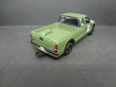 Johnny Lightning 2004 Ford E-250 Cargo Van Diecast Review Johnny Lightning 2004 Ford E-250 Cargo Van Diecast Review
