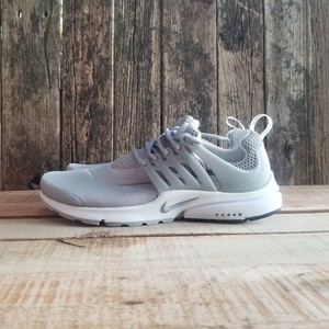 nike air presto wolf grey