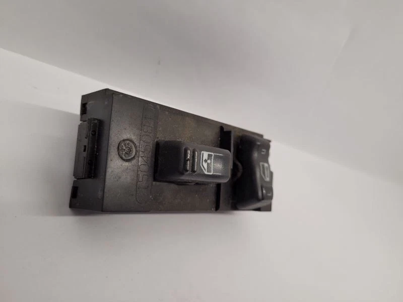 Chevrolet Tahoe 2002 02 interruptor de puerta delantera derecha derecha Foto 2 de 4