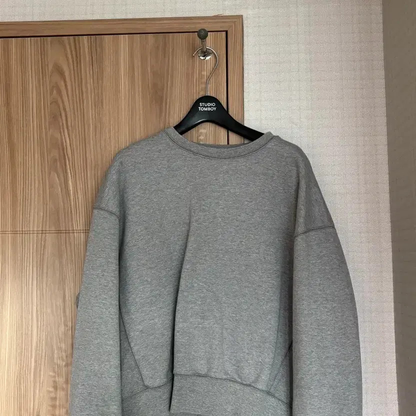 Facade Pattern Cropped Sweatshirt - Gray, Unisex,… - image 1