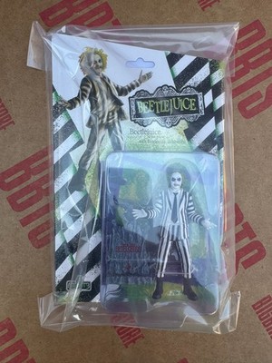 MEZCO 2025 5 POINTS BEETLEJUICE STRIPED SUIT 3.75'' ACTION FIGURE