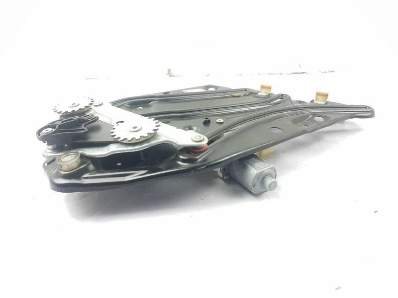 2015 ROLLS ROYCE WRAITH REAR WINDOW REGULATOR RH DRIVER 2 DOOR COUPE 7304718 - Image 2 of 4