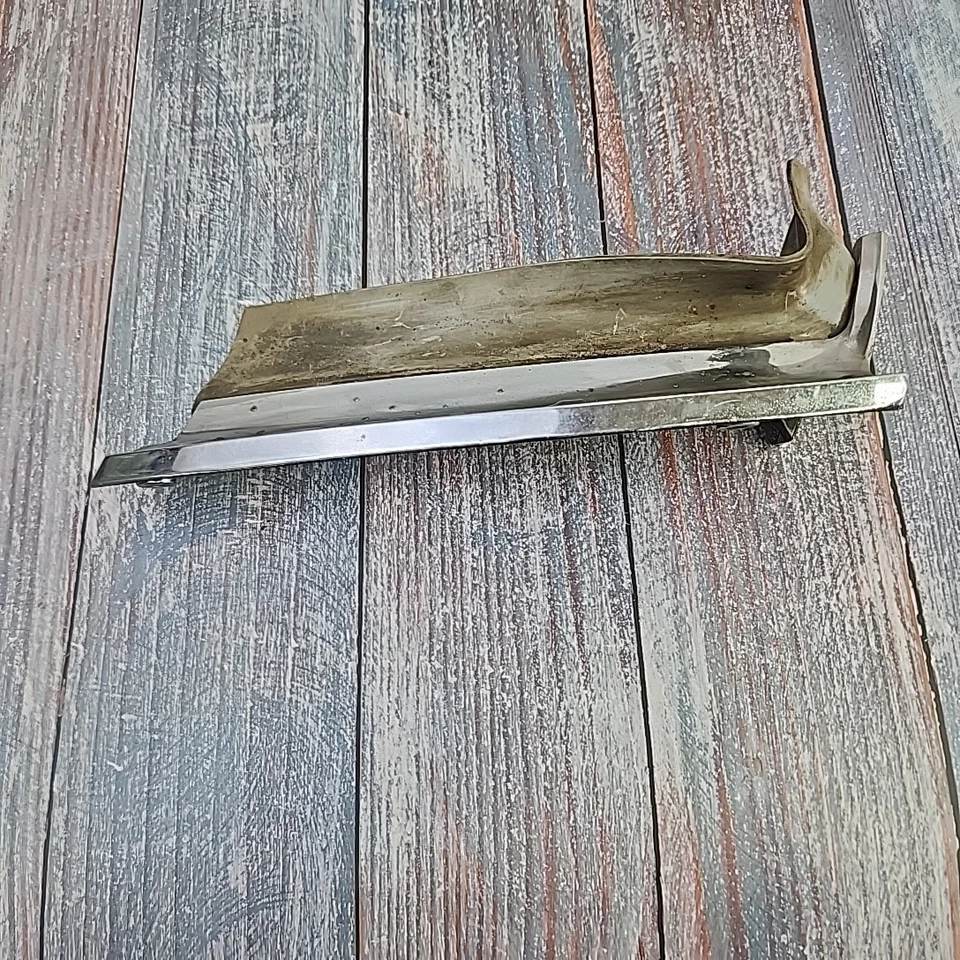 Parachoques exterior trasero Lincoln C8LB-17836-E para 1969-1971 Mark III RH moldura cromada OEM Foto 2 de 4