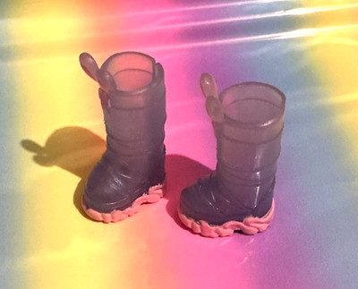 LOL TWEEN Puppe WINTERSTIEFEL Schuhe Paar AYA CHERRY Kostüm Überraschung rosa blau