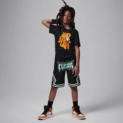 Jordan Fuel Up Cool Down T-Shirt Kids Small Black Graphic Print Crew Neck SRT589 - Picture 4 of 10