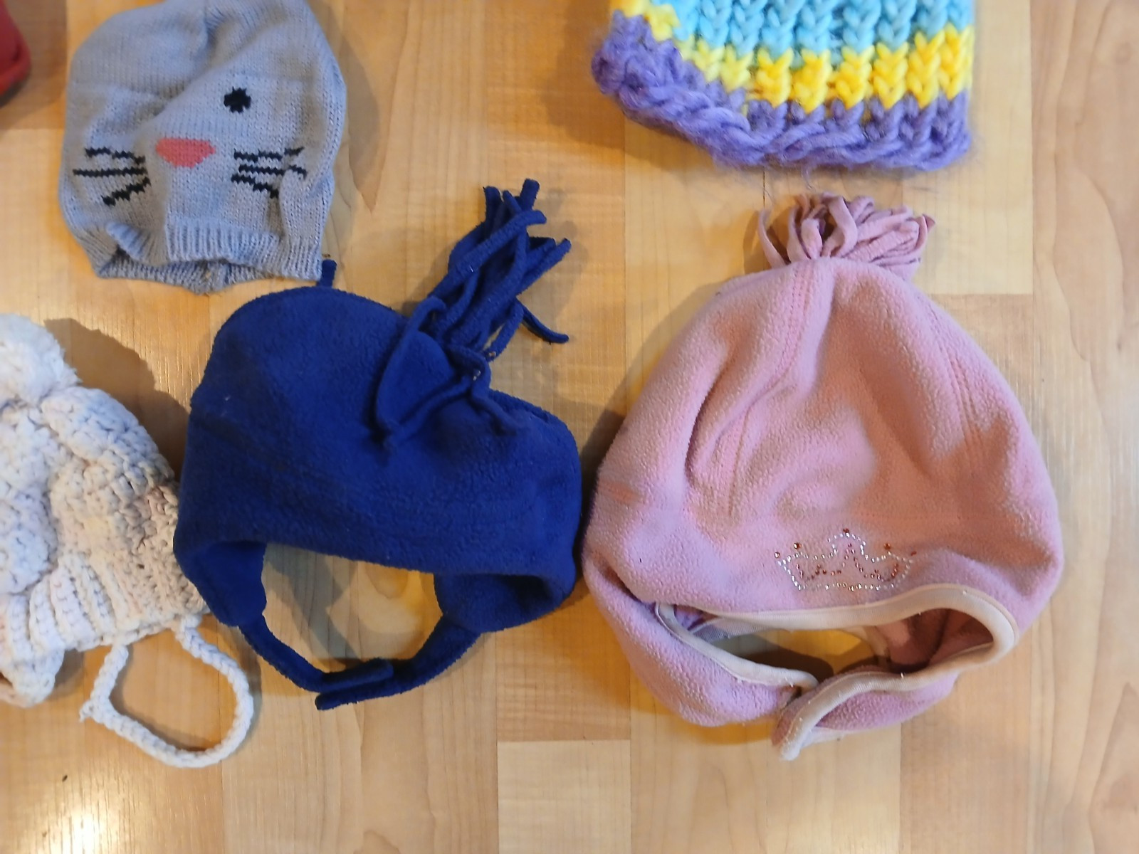 Lot of 27 Infant & Toddler Girl Winter Hats & Gloves Crochet Caps Knit Stocking image 9