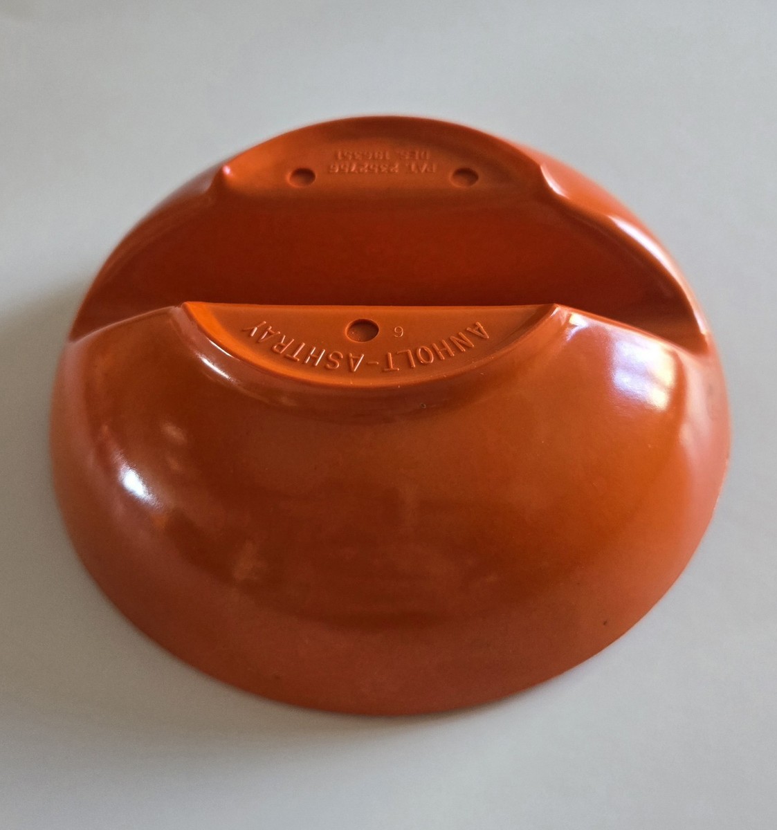 ANHOLT Ashtray Orange Melamine 5