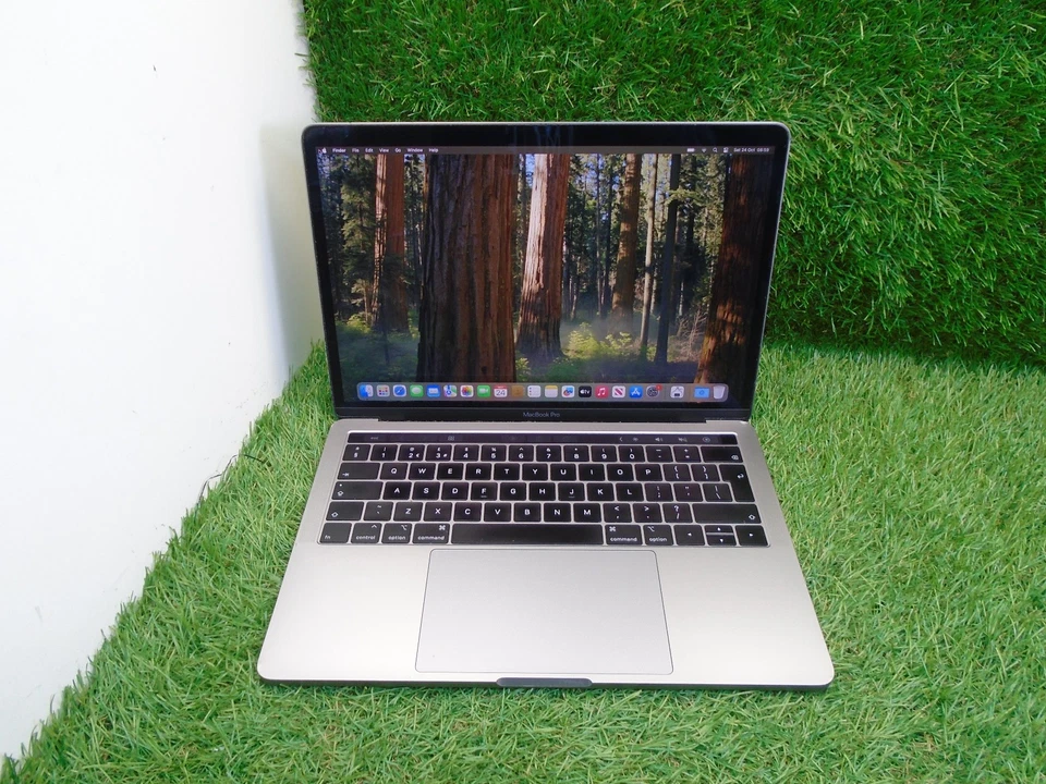 Apple MacBook Pro 13" 2018 · i5 · 8GB · 250GB, photo 2 of 5