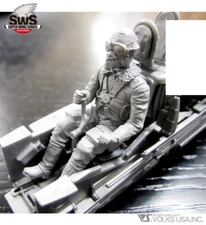 Zoukei Mura 1/32 Heinkel He 219 A-0 Forward Facing Pilot Figure