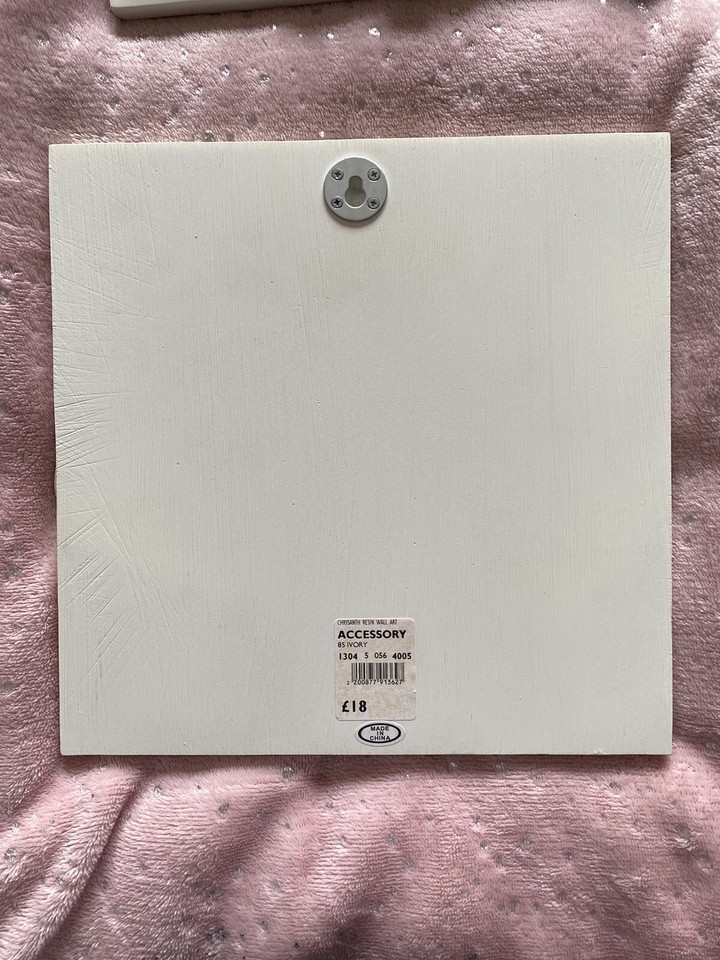 3 X 3D Debenhams Flower Resin Wall Plaques Never Used Still Have