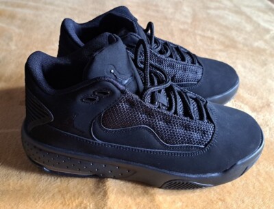 jordan max aura 2 all black