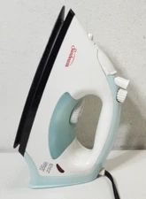 Sunbeam Model 3985 Dry and Steam Iron 1100W Auto Off 