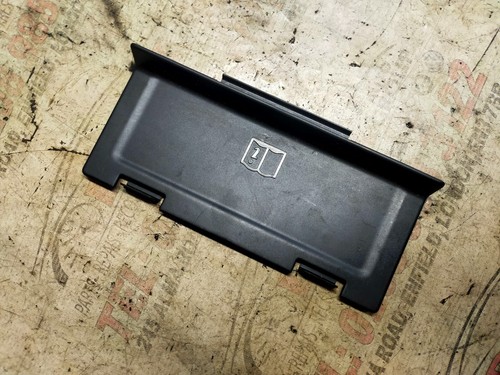RANGE ROVER EVQOUE 2016 L538 2.0 FUSE BOX COVER BJ32-06040-AB - 第 1/5 張圖片