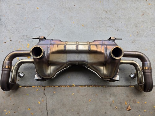 2017-2024 AUDI R8 Rear Muffler OEM 4S0 251 051 R - Picture 6 of 7
