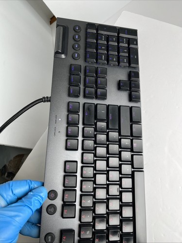Logitech G815 RGB Wired Mechanical Gaming Keyboard Clicky TESTED & WORKS - 第 16/24 張圖片