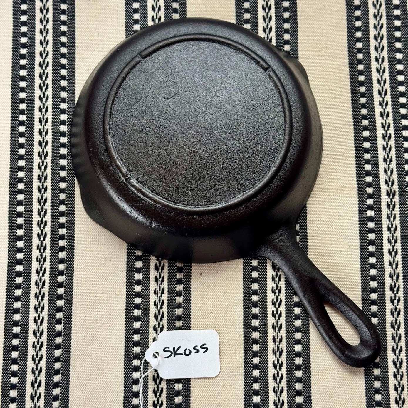Lodge 3-Notch Cast Iron Skillet No. 3