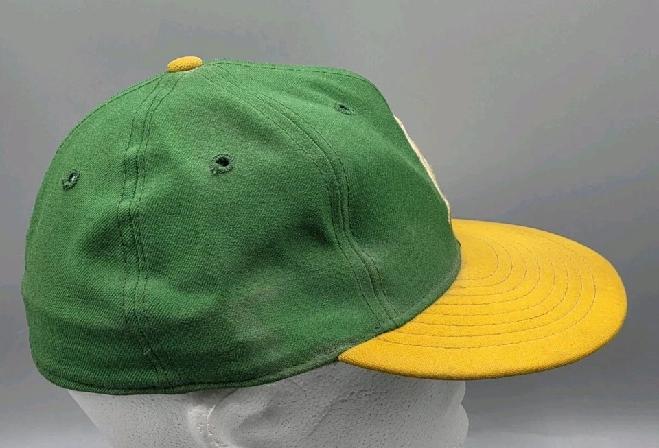 Auténtico Equipo Emitido MLB Oakland A's Blue Moon Odom New Era Juego Usado Sombrero Foto 3 de 4