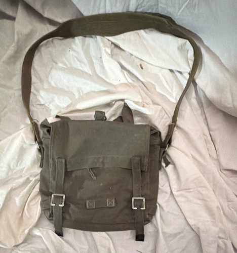 West German Bundeswehr Bread Bag (Great Condition) with shoulder strap