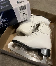 Soft Skate by Jackson Women's Figure / Ice Skates SoftSkate - GS180 FL - SIZE 5