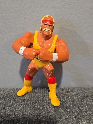 HULK HOGAN 1991 WWF Hasbro Series 2 Titan Sports A...