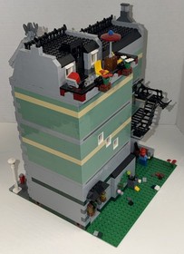 Green Grocer LEGO 10185 Building Set, RёРliсa NO BOX/Manual Read the description