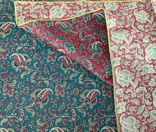 Holiday Paisley Cloth Red Green Matching 4 (17X12) Placemats & 4 (16X19) Napkins - Picture 11 of 15