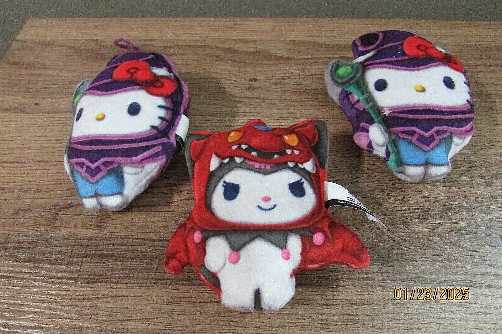 Yu-Gi-Oh Hello Kitty Sanrio Dark Magician Slifer Sky Dragon Kuromi Toy Bundle 3 Lots  