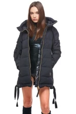 Brand New Ladies Moose Knuckles Val Marie Down Jacket Black