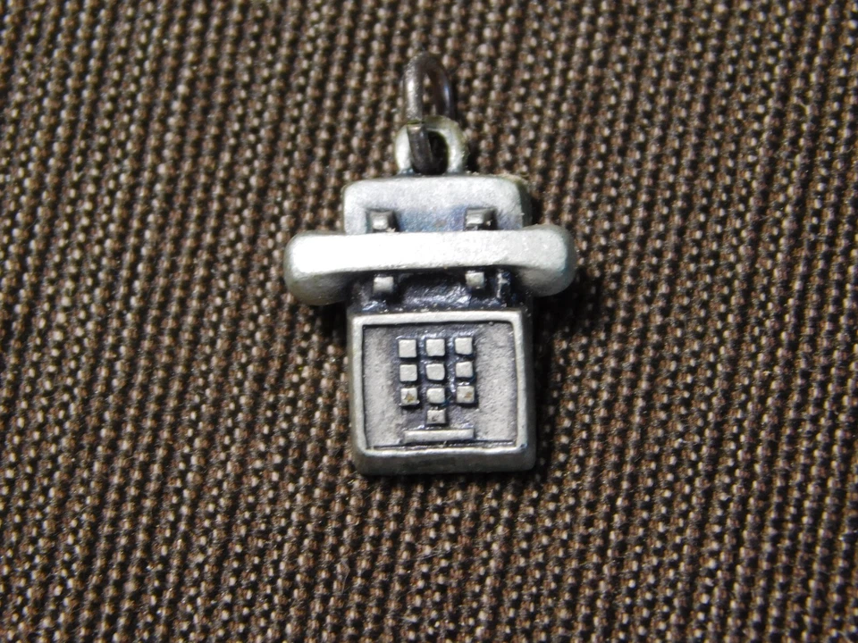 VINTAGE  STERLING SILVER MINI TELEPHONE CHARM - Image 3 of 4