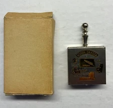 Vintage North Dakota Mini Portable Pocket/Purse Travel Cigarette Ashtray Compact