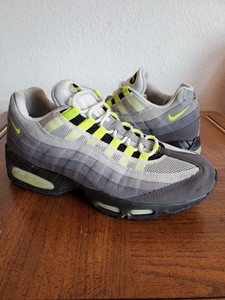 nike air 95s mens