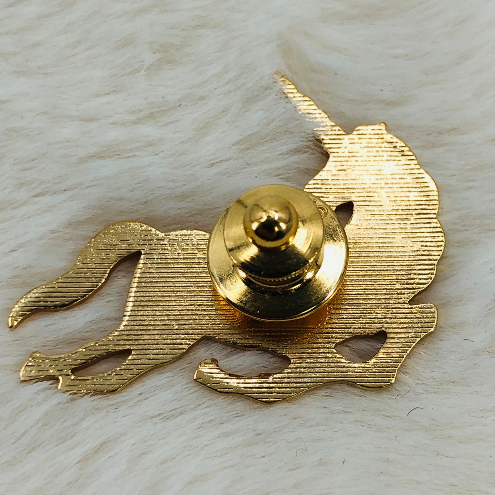 Vtg Avon Gold Tone Lapel Tac Pin - Mythical Unicorn
