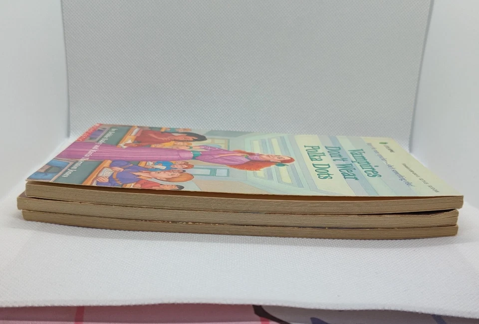 First Editions book lot of 3 - Bailey School Kids Vampires Ghosts Frankestein Foto 3 de 4