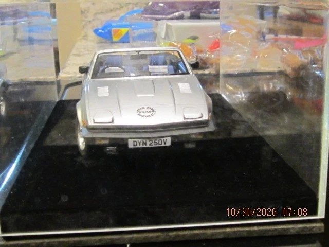 罕见 1/18 比例 Triumph TR7 DHC 带展示盒 — 第 3/4 张图片