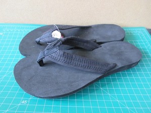 NWT. Women's So flip flop thong sandals, W 10 - (P641)