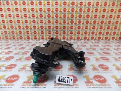 12215-38040 Toyota Separator Case 1221538040 Genuine OEM Part for