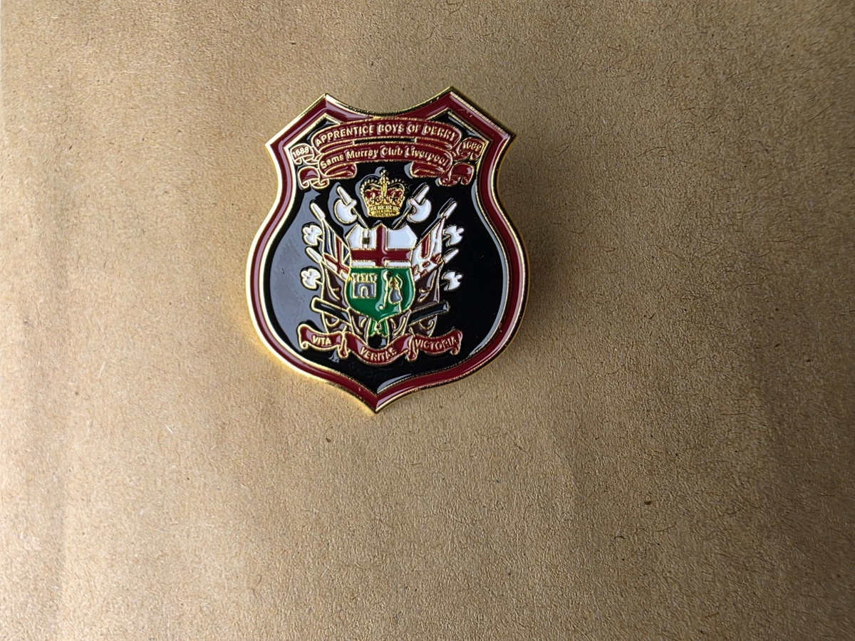 Pin's Émail Vintage Liverpool Motor Club - Angleterre - Rare Collection