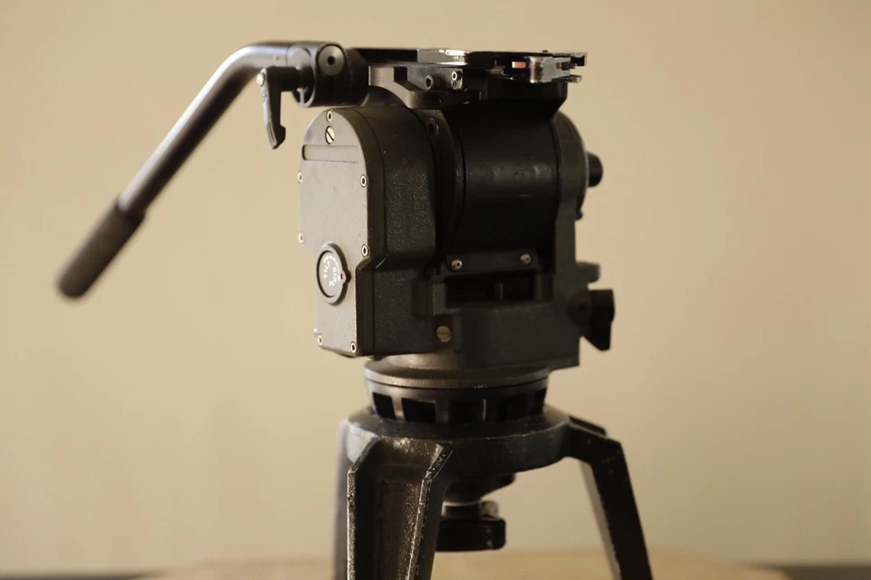 Oconnor Ultimate DVs  Tripod Head O’Connor  - Image 3 of 4