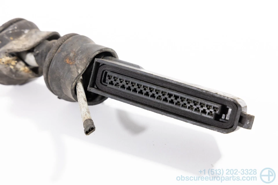 Chicote de fios de motor usado 1972-1975 BMW E9 3.0CSi M30 - Imagem 2 de 4