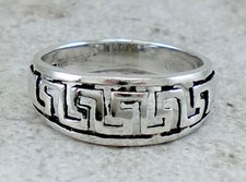 UNIQUE .925 STERLING SILVER GREEK KEY BAND RING size 6 style r3006